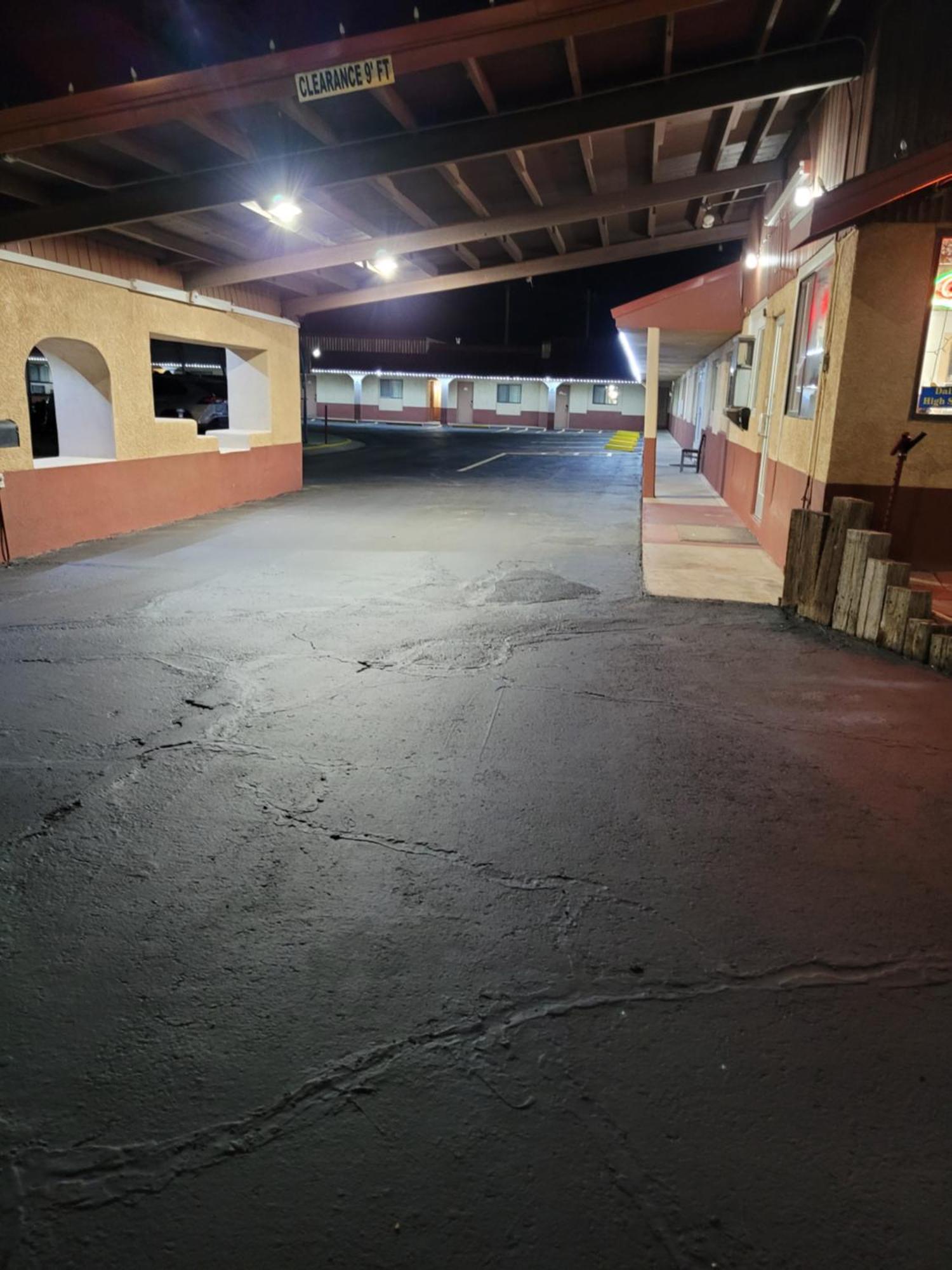 Sands Motel Portales Zewnętrze zdjęcie